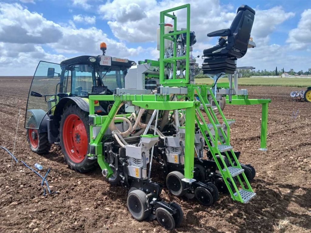 BOOSTER field trials put promising maize biostimulants to the test under drought 8 BOOSTER field trials put promising maize biostimulants to the test under drought